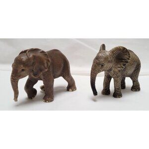 Schleich 2016 Pair of Resin Miniature Elephant Calf Figurines Toys #14763